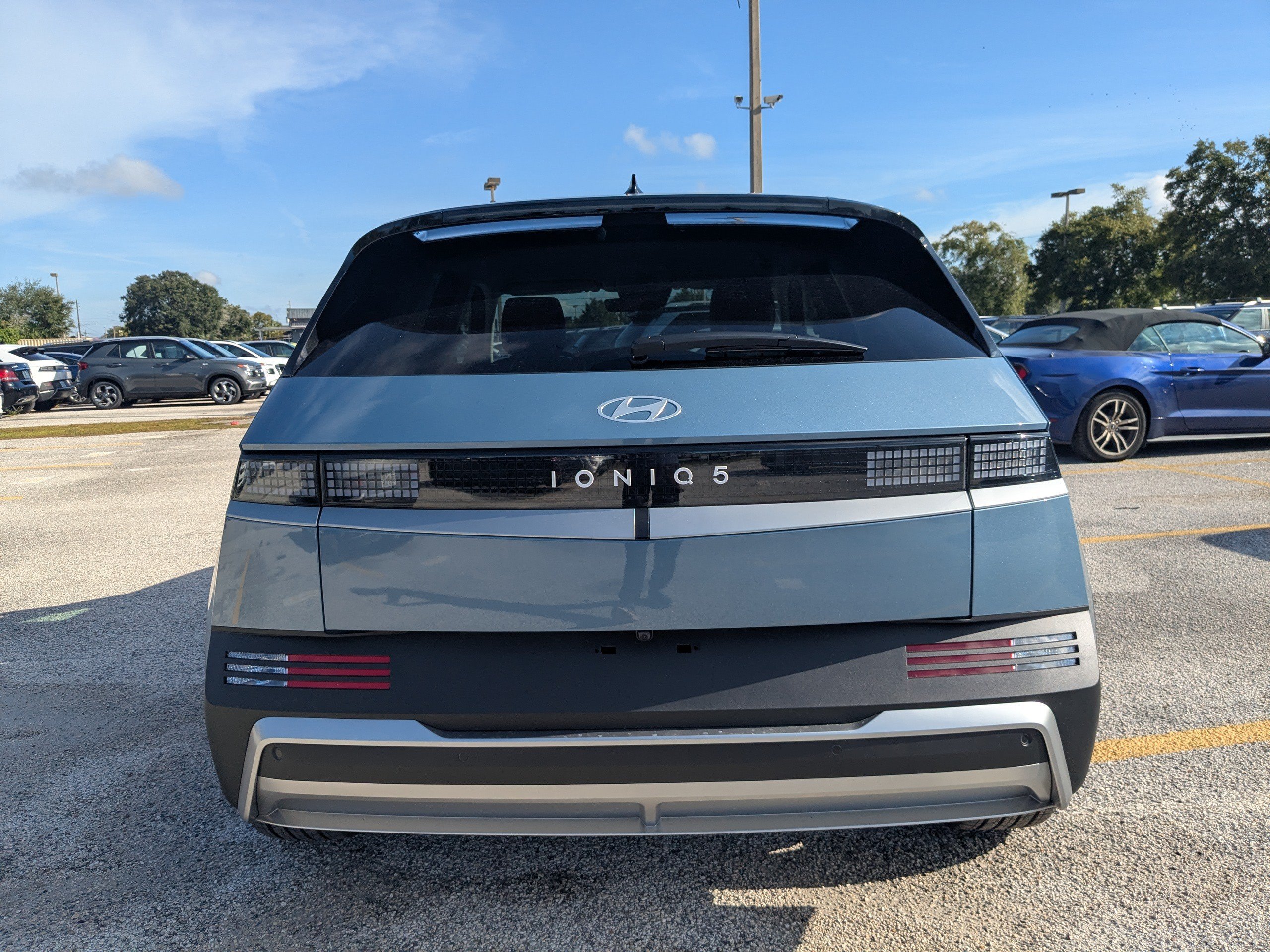 New 2027 Lucid Blue Hyundai SEL image 6