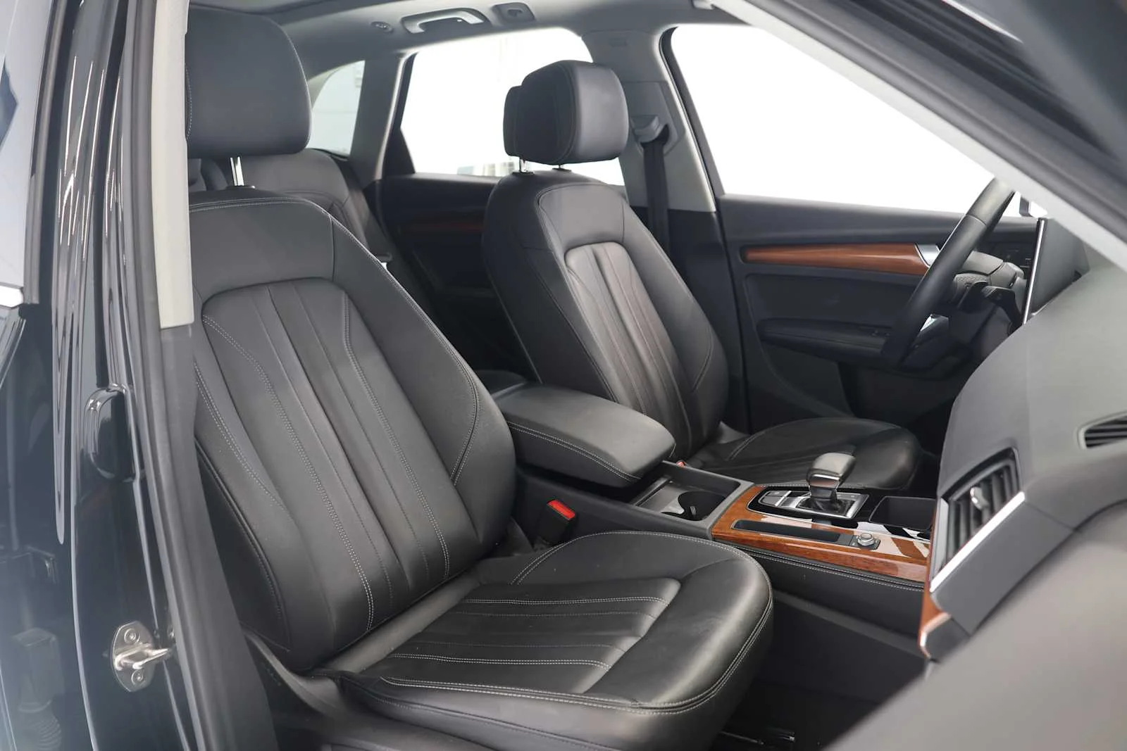 Used 2023 Mythos Black Metallic Audi S line Premium Plus image 10