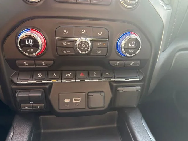 Used 2021 SUMMIT WHITE GMC Elevation image 4