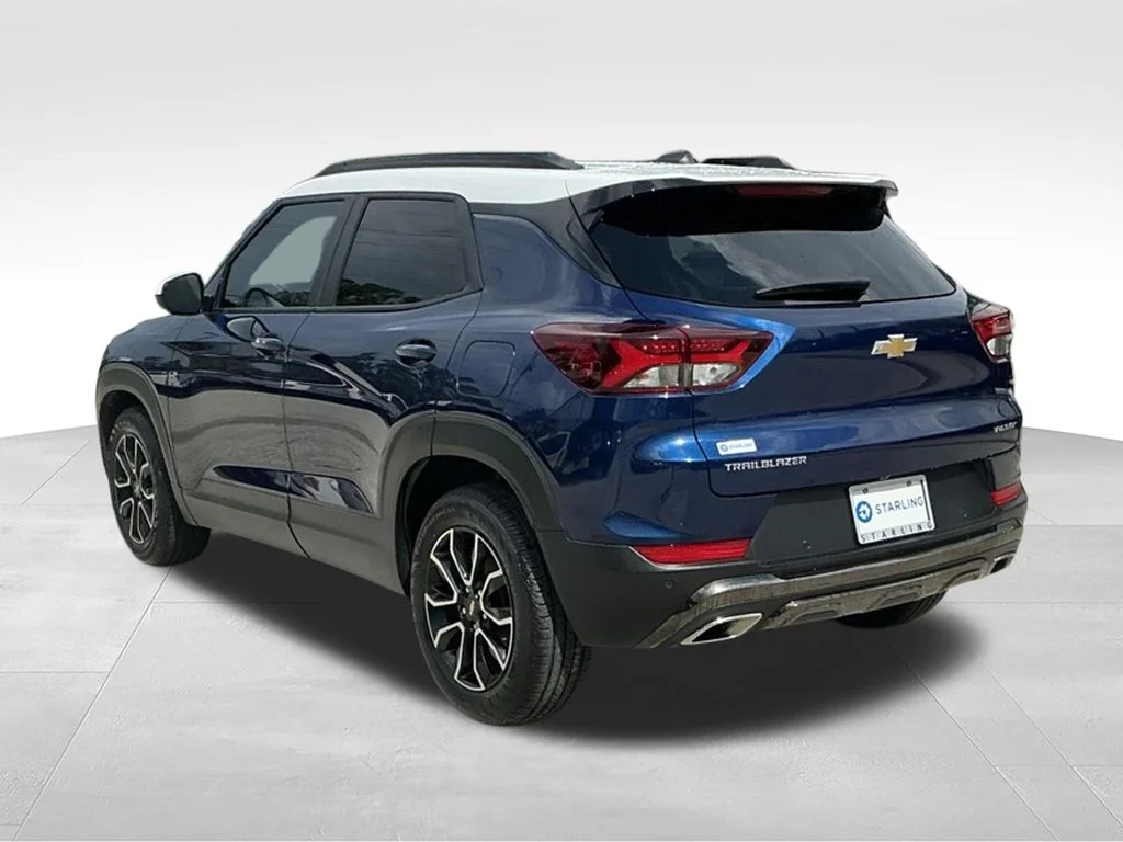 Used 2022 Blue Chevrolet ACTIV image 6