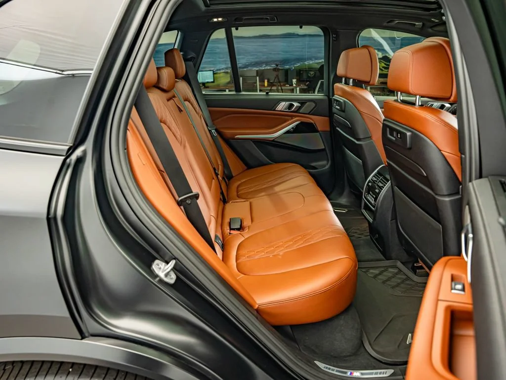 Used 2023 Special Order Color BMW M50i image 37
