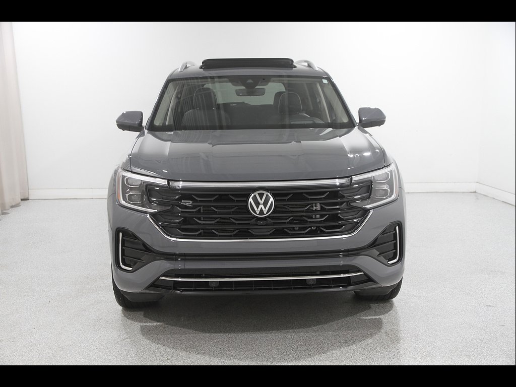 Certified Used 2026 Pure Gray Volkswagen SEL Premium R-Line 4Motion image 2