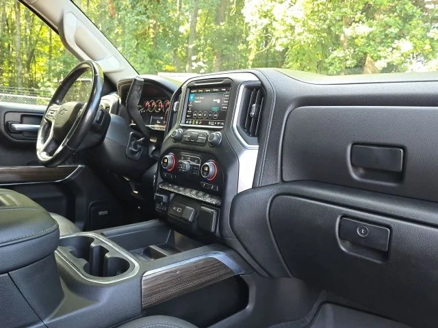 Used 2021 Red Chevrolet LT Trail Boss image 23