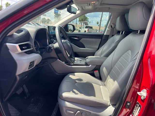Used 2023 Red Toyota XLE image 12