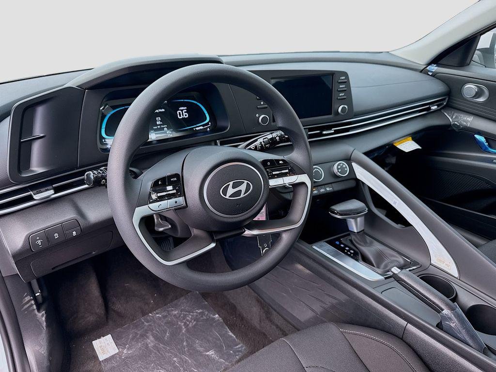 New 2026 Serenity White Hyundai SE image 7