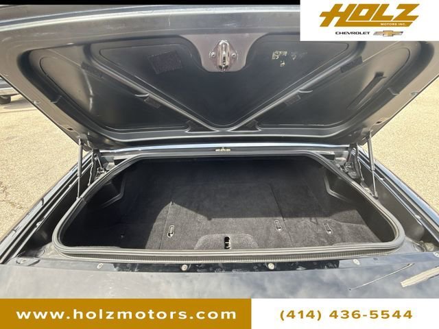 Used 2001 Black Chevrolet 2dr Convertible image 23