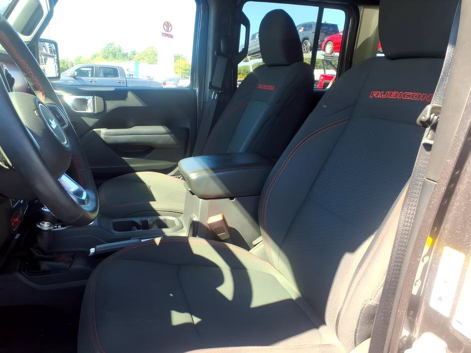 Used 2018 Granite Crystal Metallic Clearcoat Jeep Rubicon image 14