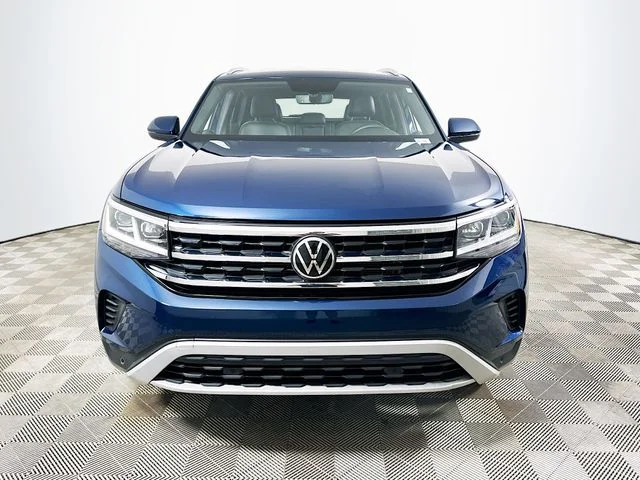 Certified Pre-Owned 2022 Volkswagen Atlas Cross Sport 3.6L V6 SE w/Technology