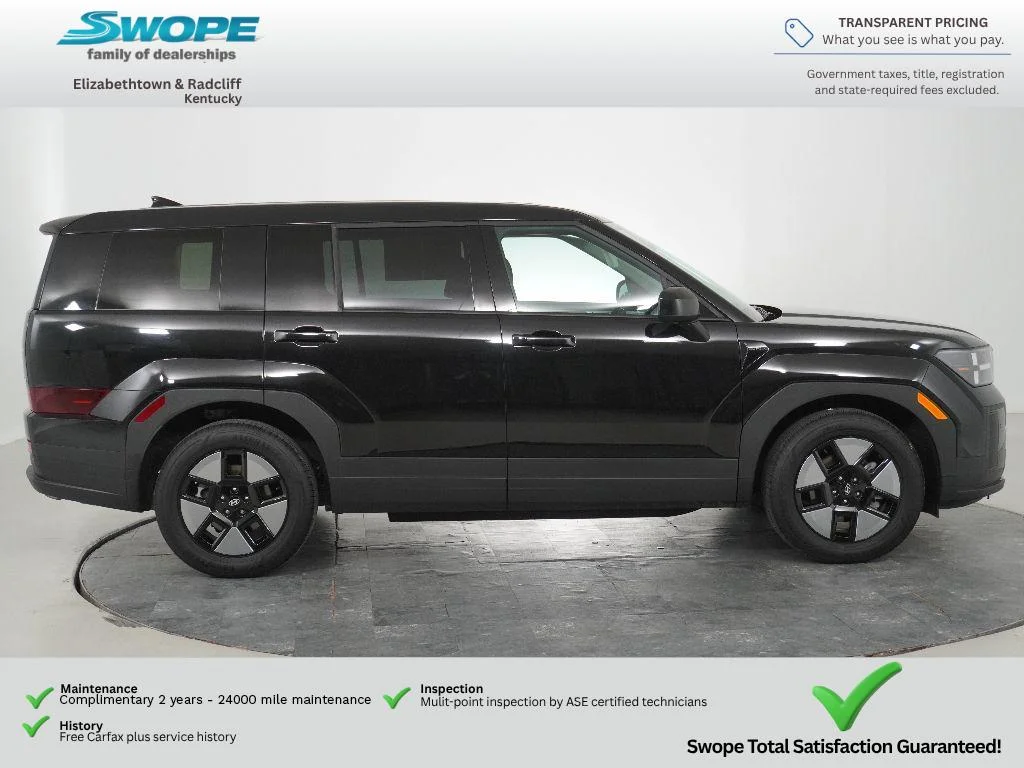 Used 2026 Phantom Black Hyundai SE image 2