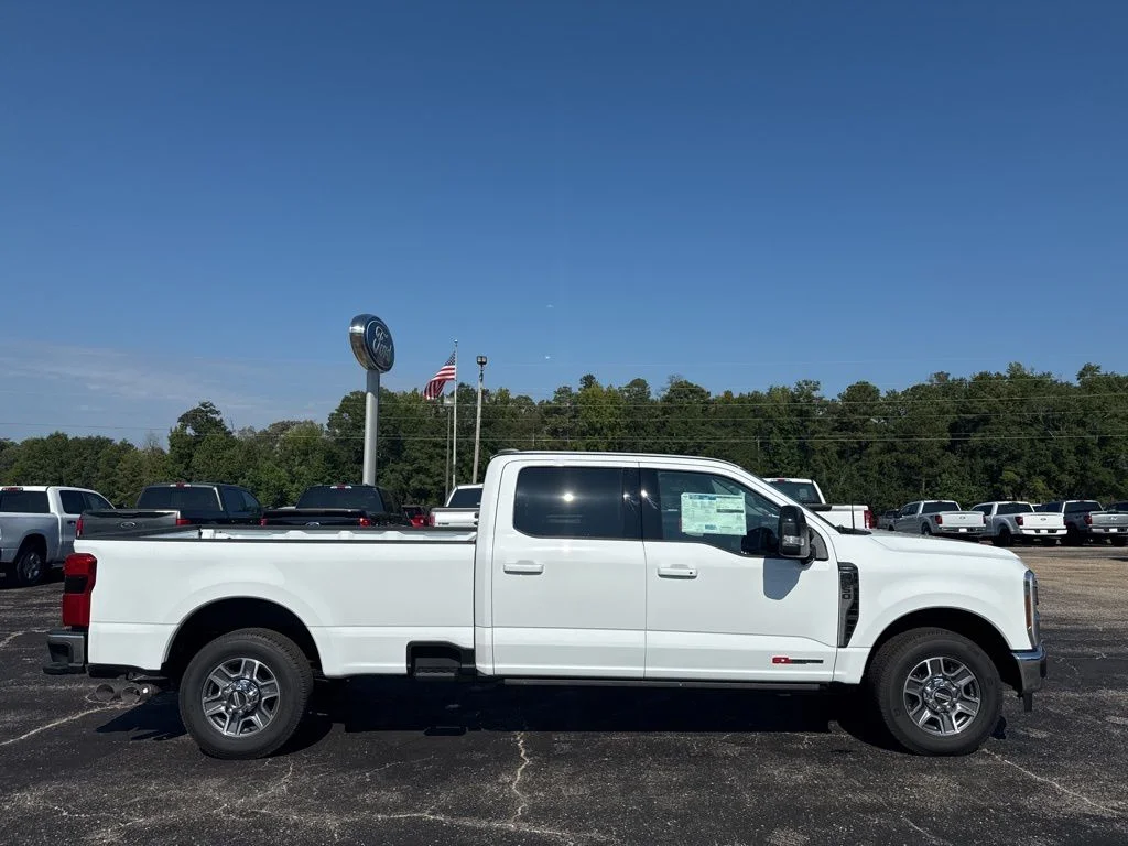 New 2026 Oxford White Ford F-250® Lariat® image 18