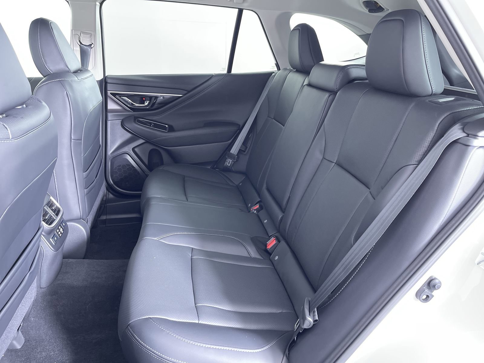 2025 Subaru Outback Touring - Photo 22