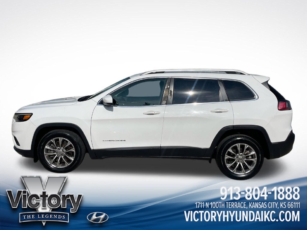 Used 2019 Jeep Cherokee Latitude Plus with VIN 1C4PJLLBXKD365758 for sale in Kansas City