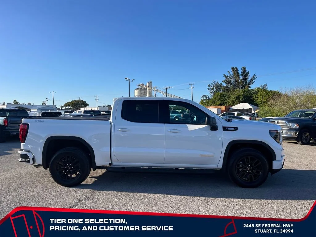 New 2026 Summit White GMC Elevation image 8