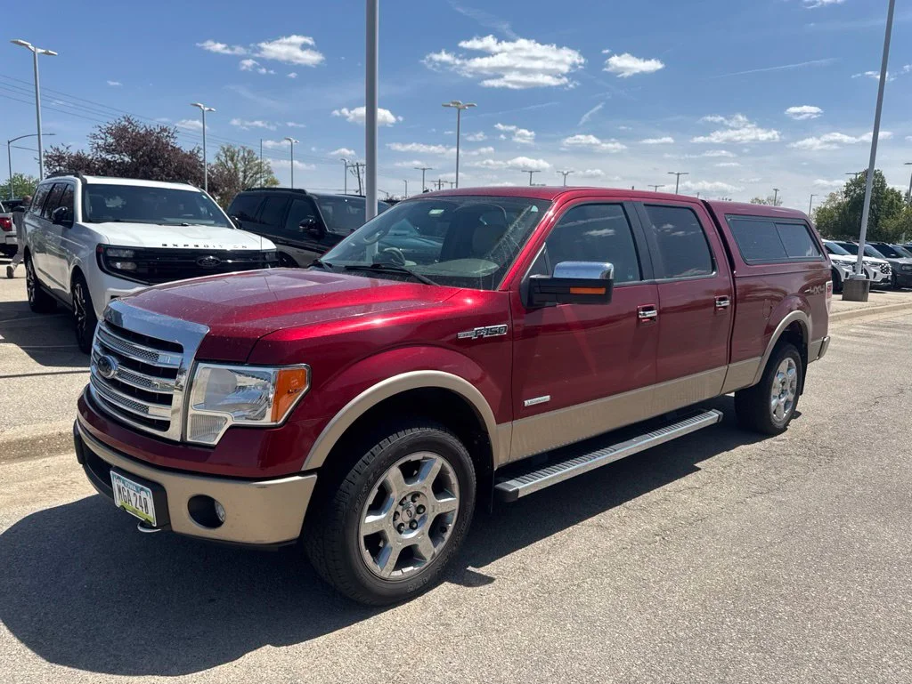 Used 2014  Ford XL image 2