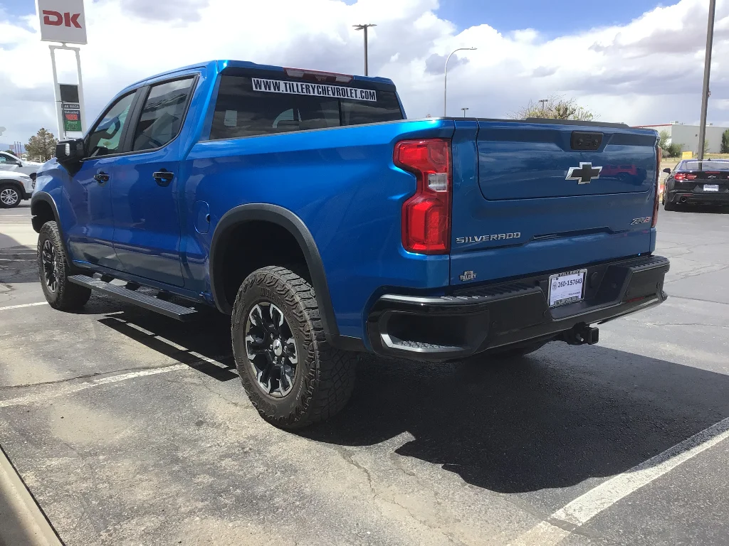 Used 2022 Glacier Blue Metallic Chevrolet ZR2 image 4