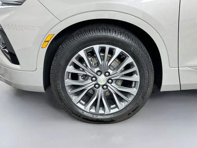 Used 2021 Gray Chevrolet Premier image 30