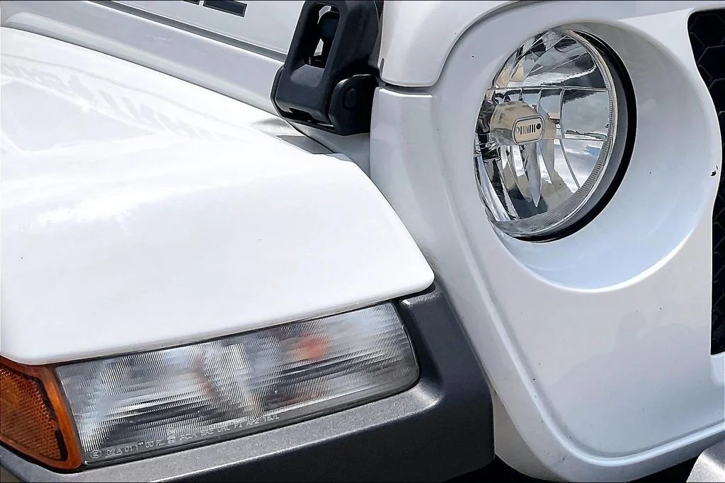 Used 2023 White Jeep Texas Trail image 31