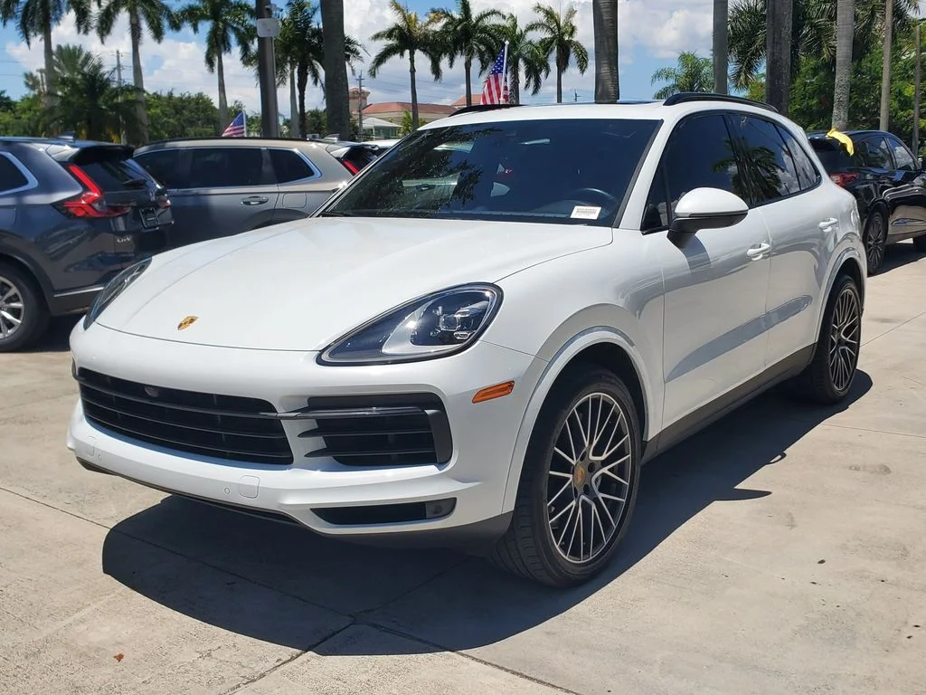 Used 2023 White Porsche Base image 3