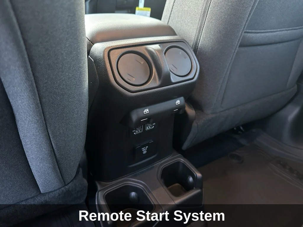 2025 Jeep Gladiator Willys - Photo 24