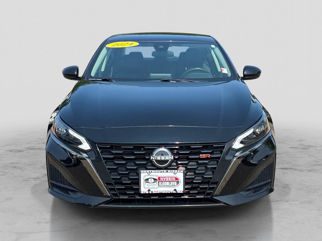 Used 2024 Black Nissan 2.5 SR image 2