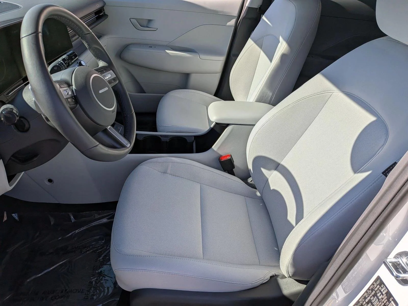 Used 2025 Atlas White Hyundai SEL image 16