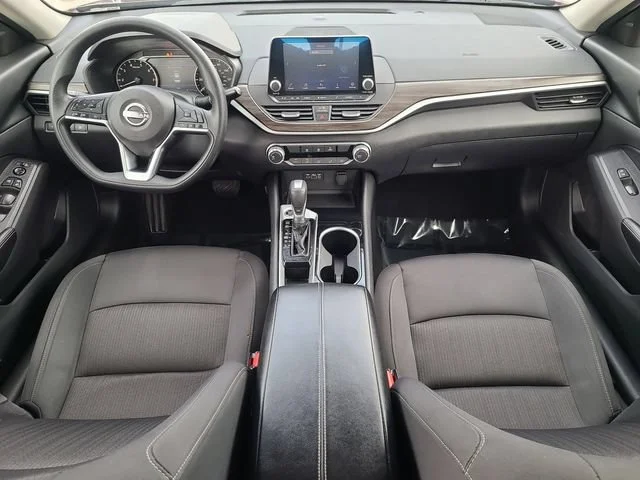 Used 2024 Red Nissan 2.5 SV image 16