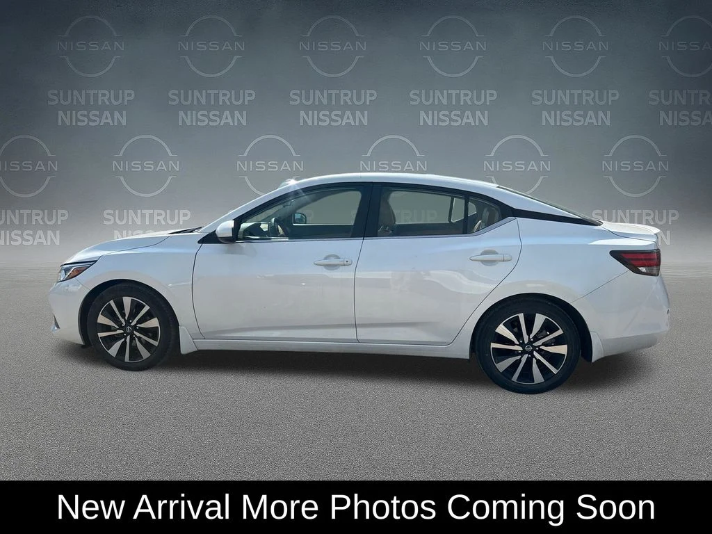 Used 2023 White Nissan SV image 3