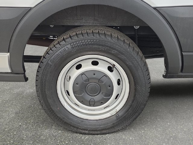 Used 2024 Silver Ford XL image 30