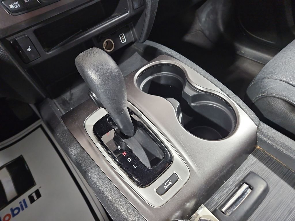 Used 2019  Honda EX-L image 24