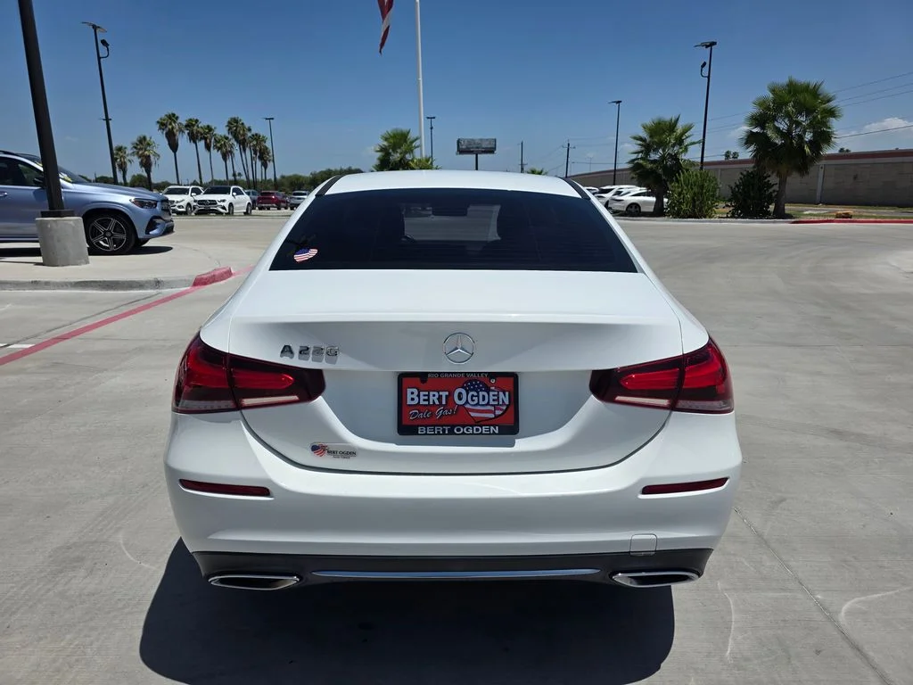 Used 2019 White Mercedes-Benz A 220 image 6
