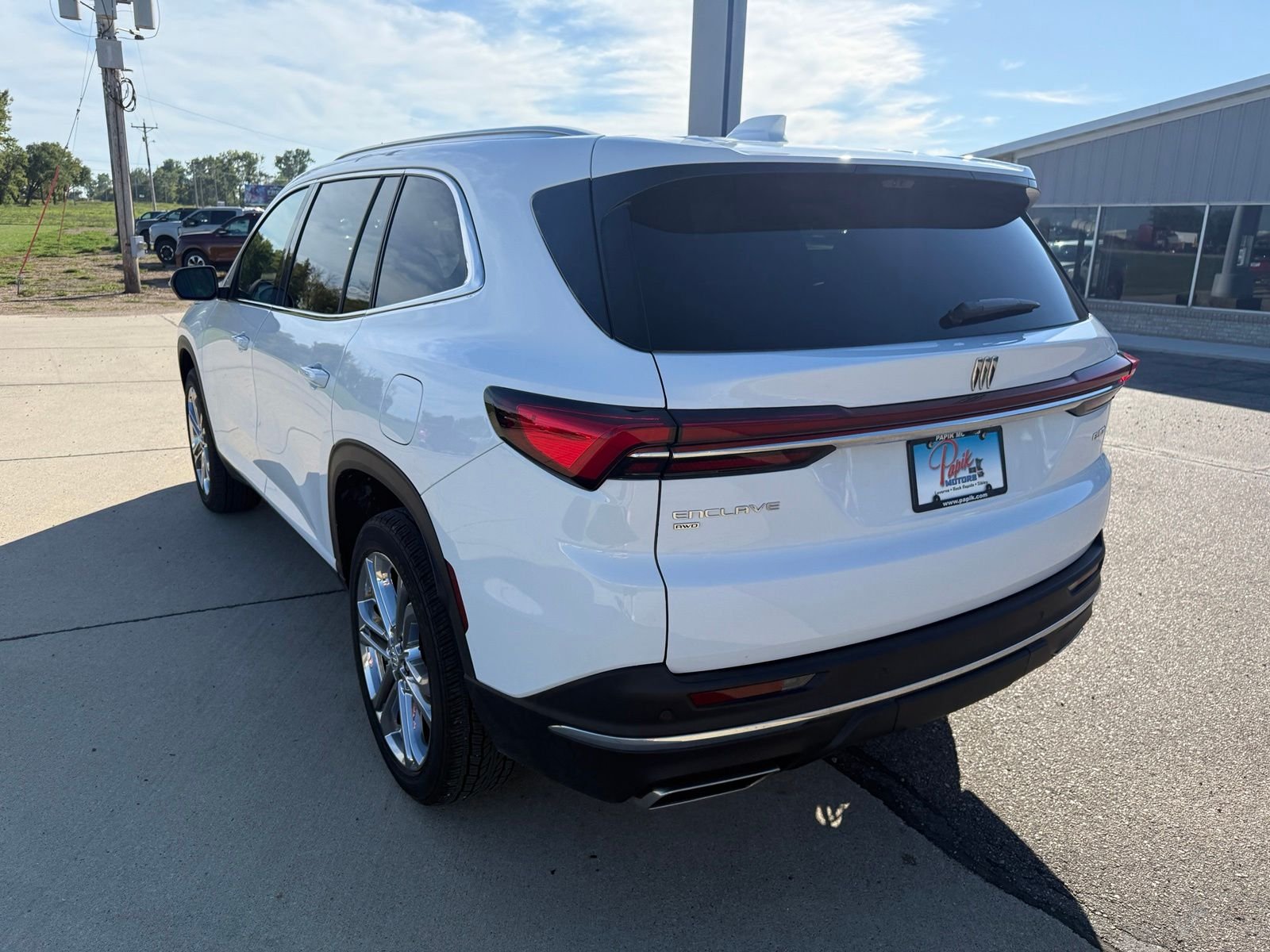 Used 2026 Summit White Buick Preferred image 5