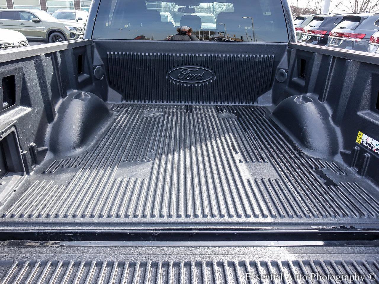 Used 2023 Agate Black Metallic Ford XLT image 21