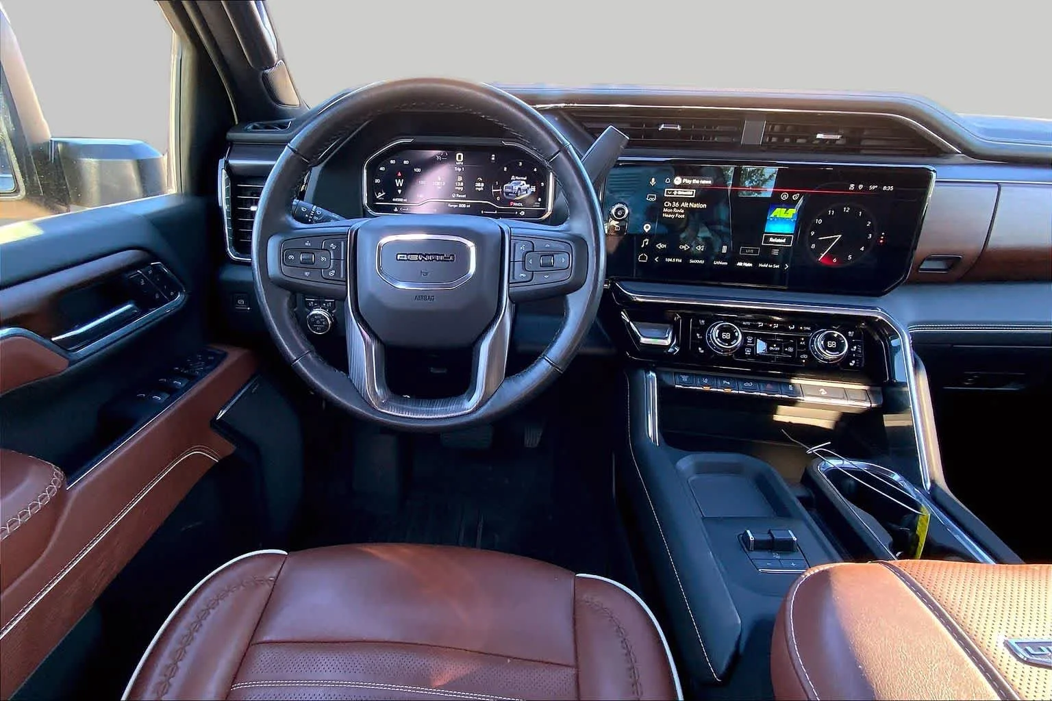 Used 2025 Sterling Metallic GMC Denali Ultimate image 5