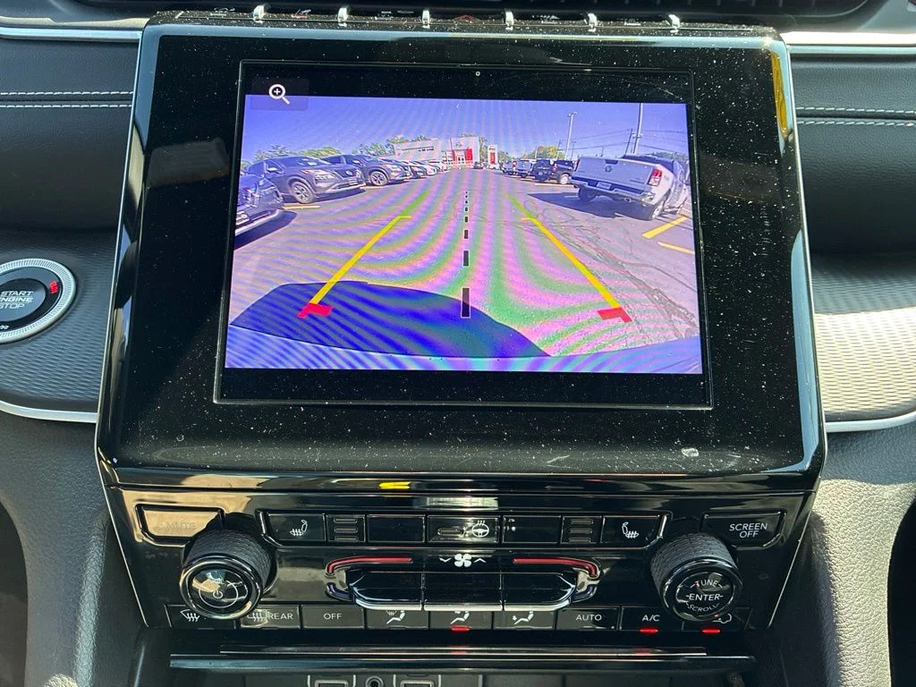 Used 2024 Silver Jeep Altitude X image 18