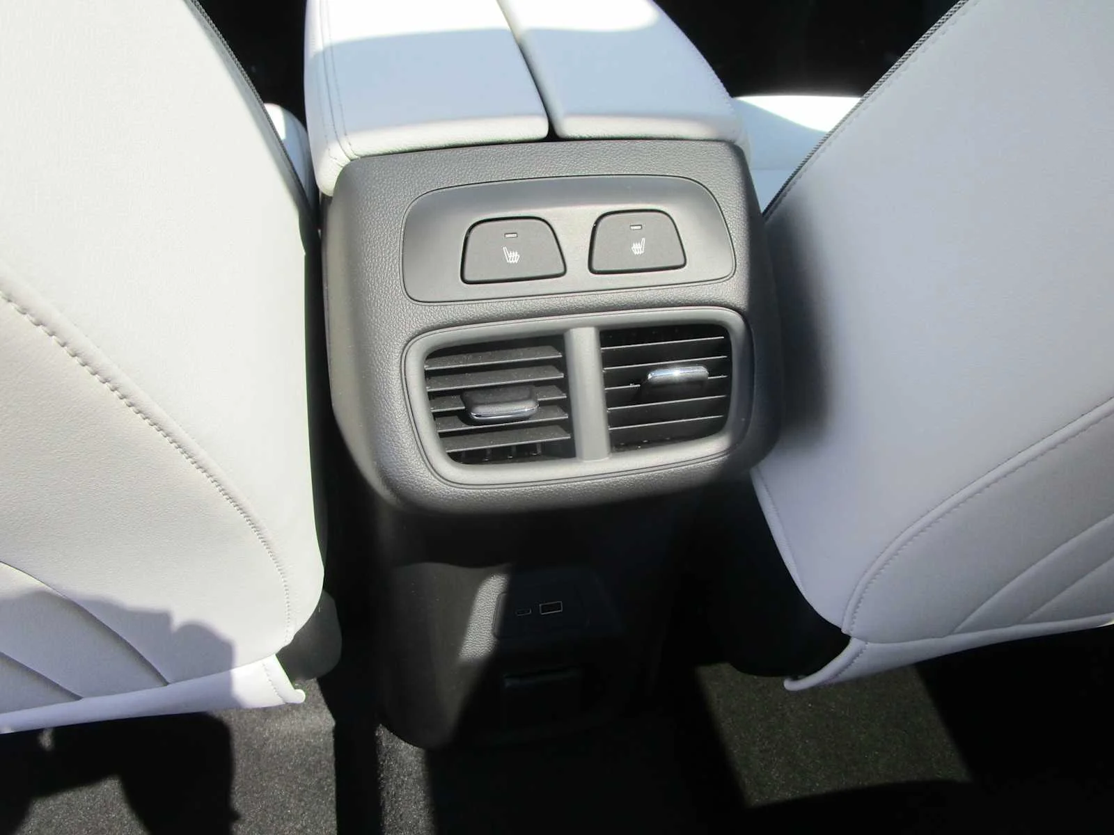 Certified Used 2025 Moonstone Gray Metallic Buick Avenir image 11