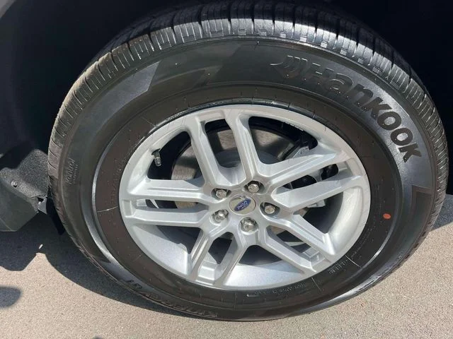New 2027 Avalanche Gray Ford Active image 11