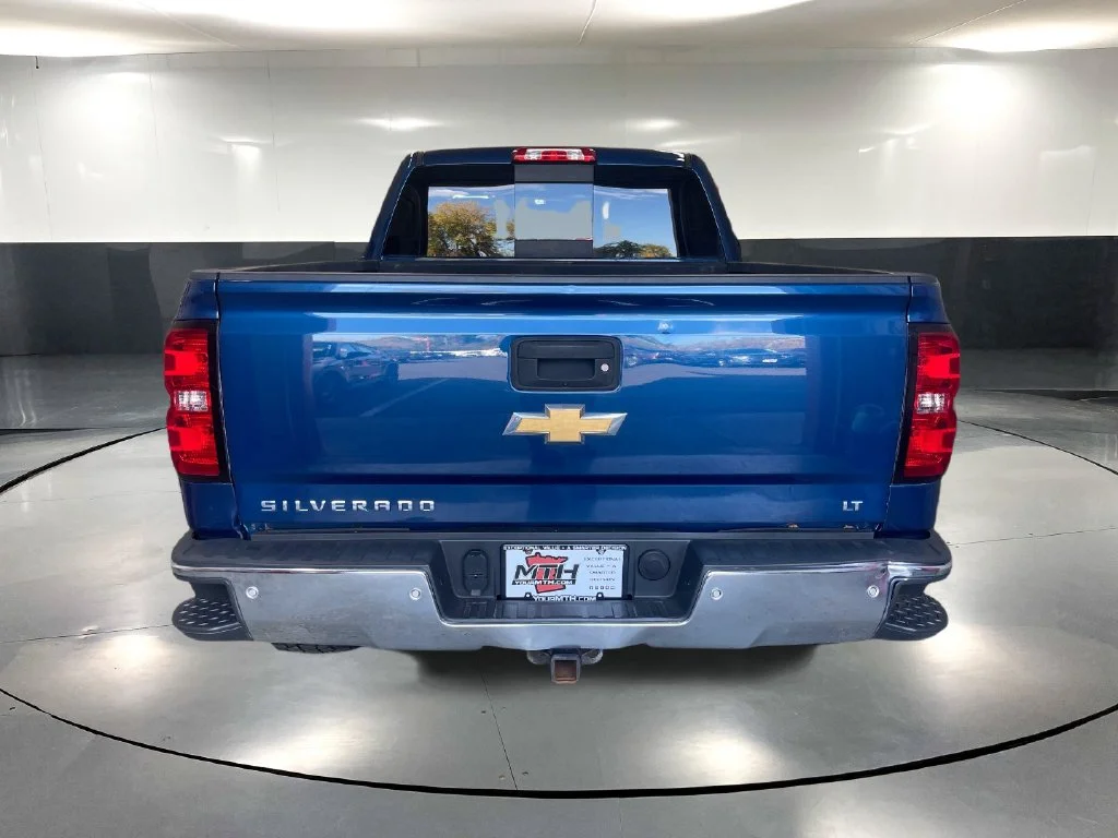 Used 2017 Blue Chevrolet LT image 6