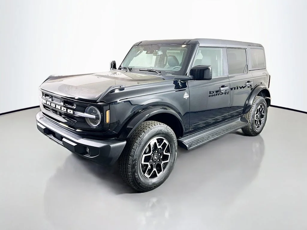New 2026 Shadow Black Ford Outer Banks image 5