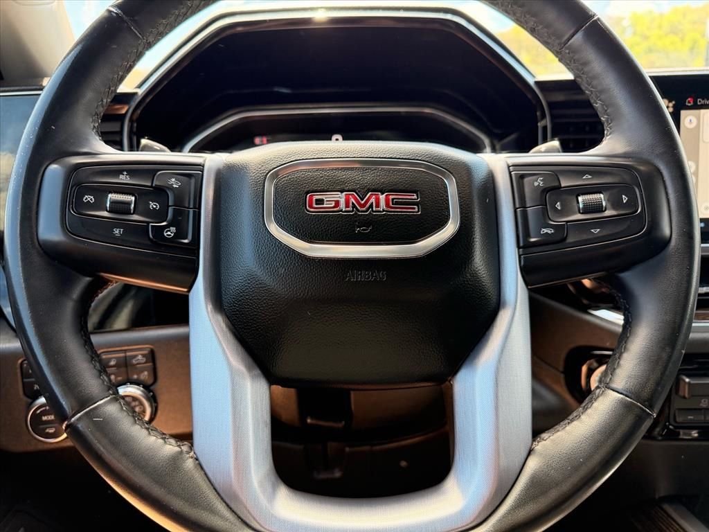 Used 2024 Gray GMC Elevation image 18