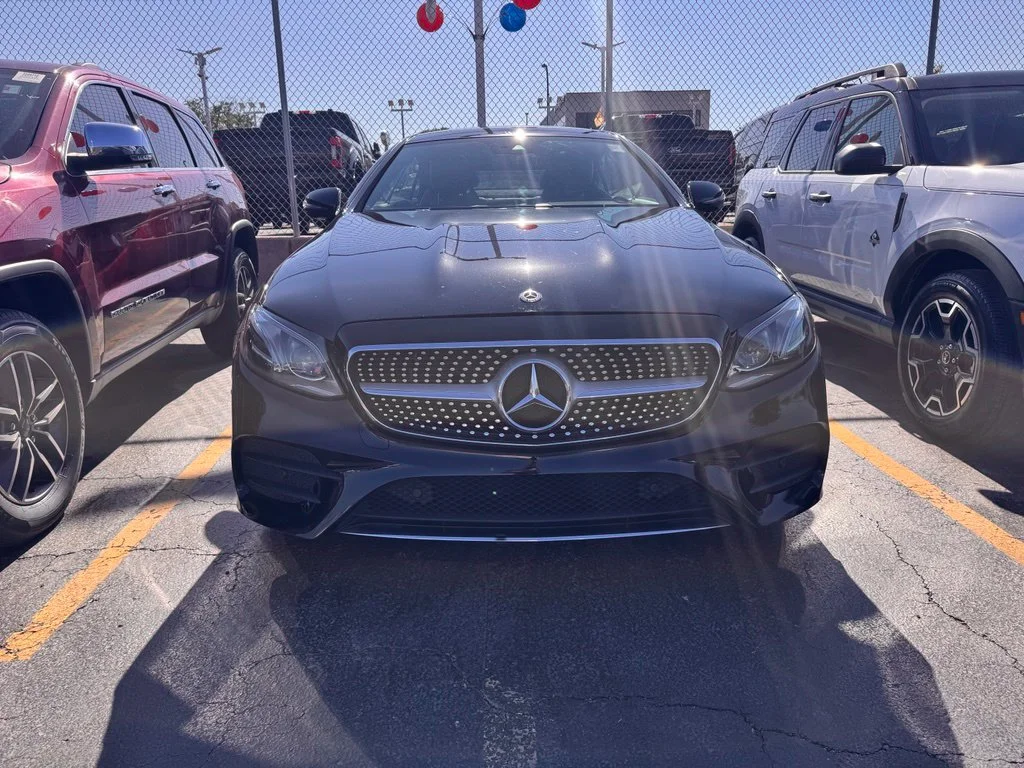 Used 2018  Mercedes-Benz E 400 image 2