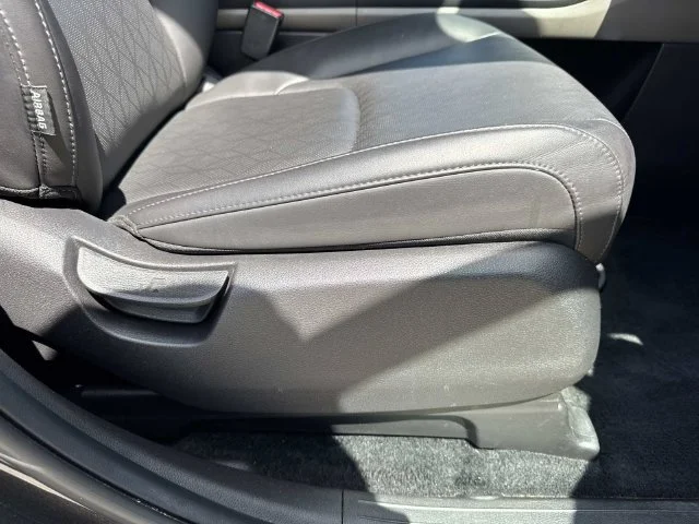 Used 2025 Gray Kia LXS image 33
