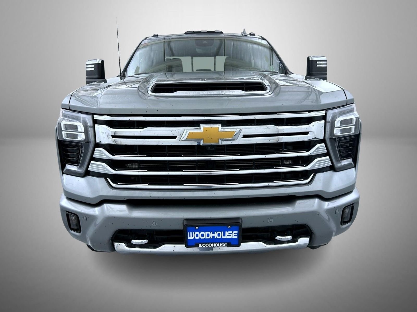 Used 2024 Gray Chevrolet High Country image 2