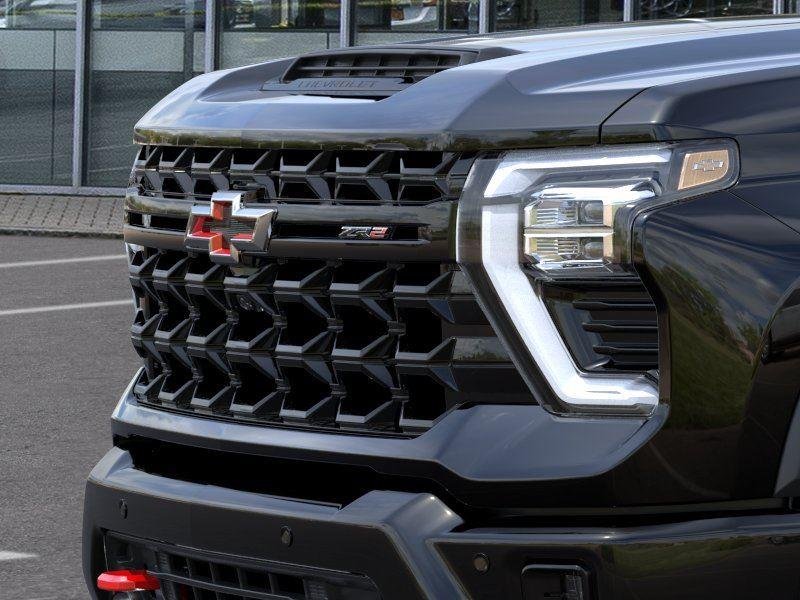 2026 Chevrolet Silverado 2500 HD ZR2 - Photo 13
