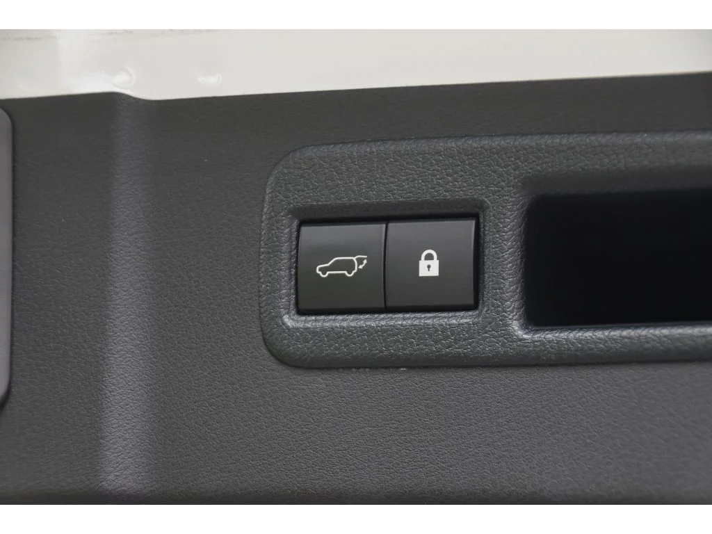Used 2020 Ultra White Lexus F SPORT image 24