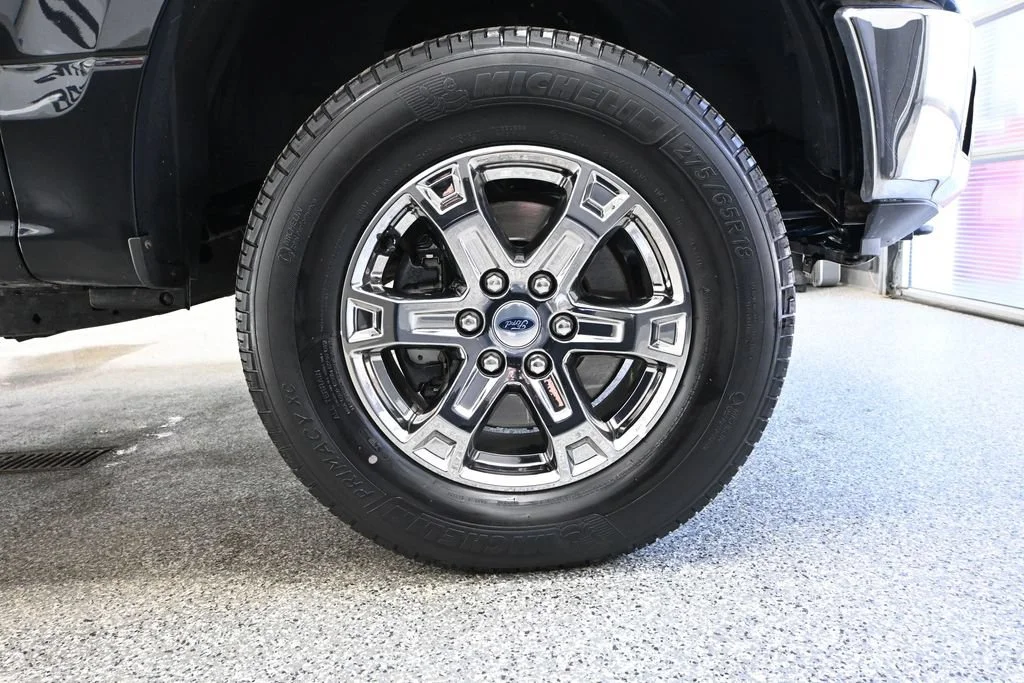 Used 2018 Black Ford XLT image 11