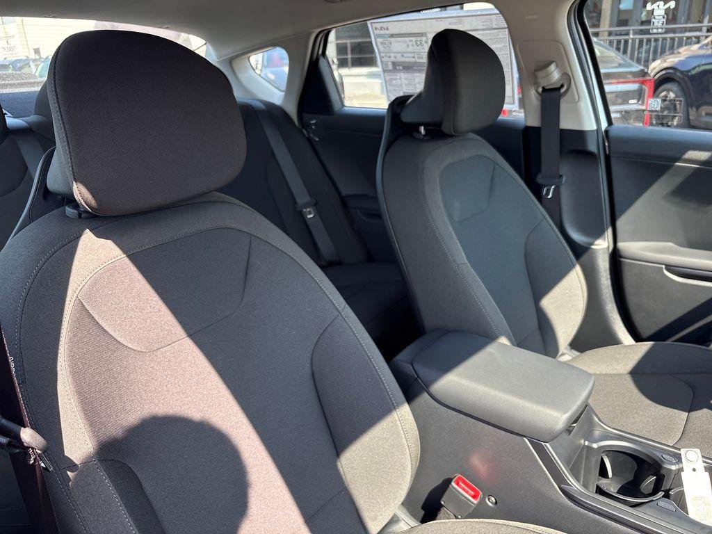 New 2026 Snow White Pearl Kia LX image 29