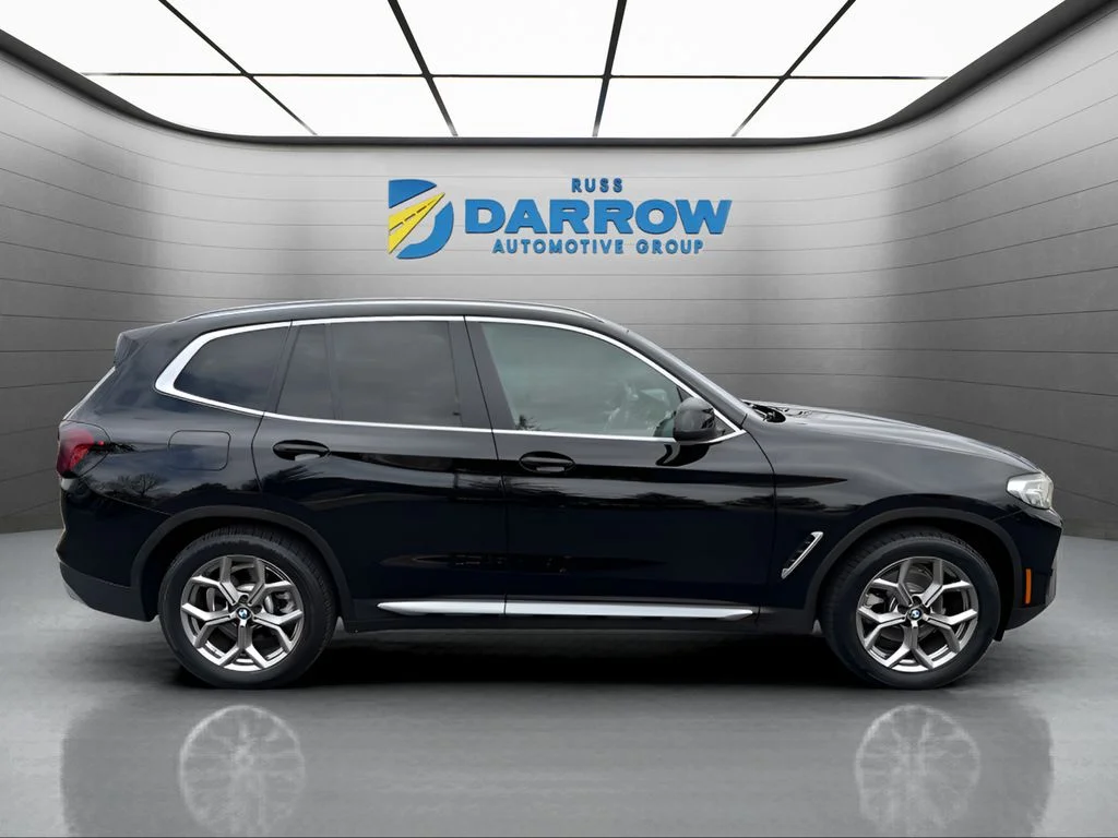 Used 2023 Black BMW xDrive30i image 6
