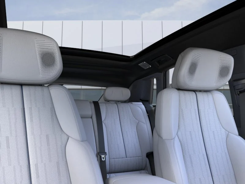 New 2026 Vibrant White Tricoat Cadillac Premium Luxury image 24