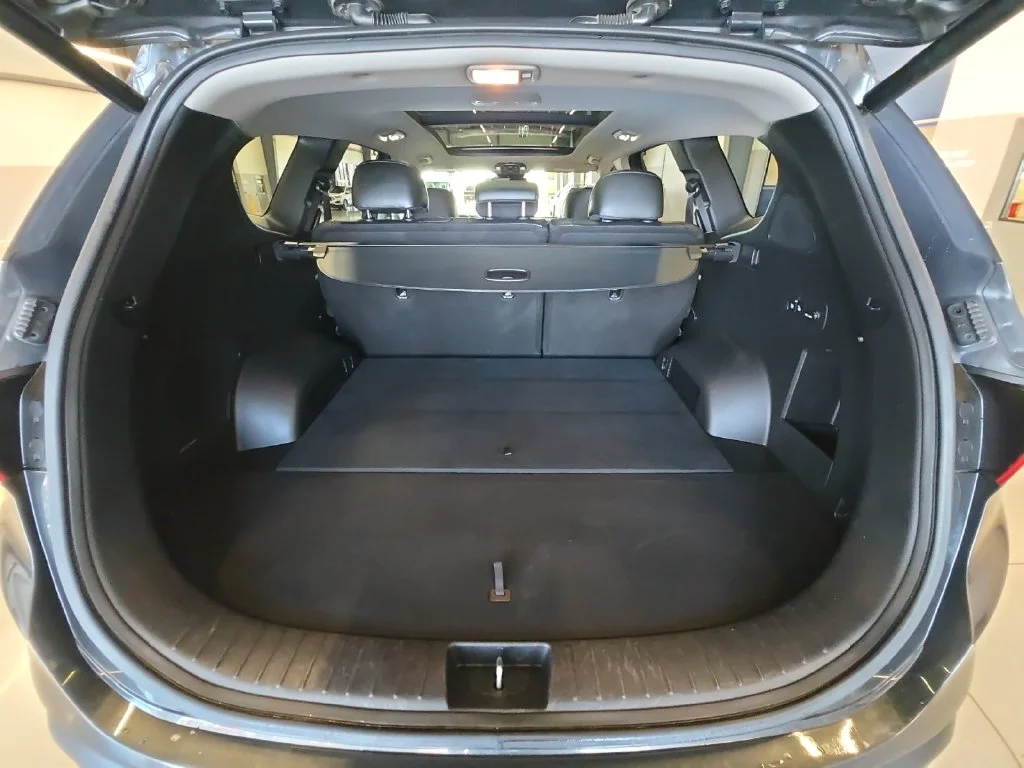 Used 2023 Gray Hyundai SEL Premium image 29