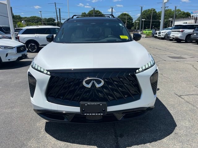 New 2027 2T RAD WHT INFINITI Autograph AWD image 8